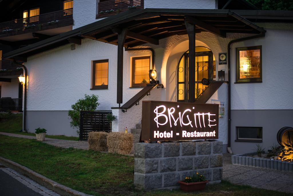 Hotel Restaurant Brigitte Варменштайнах Екстер'єр фото